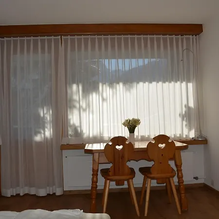 アパート Haus Tschima *